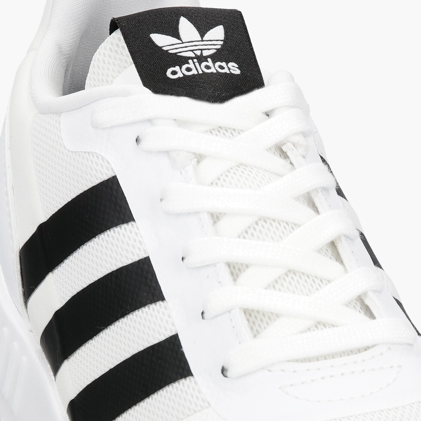 Мъжки маратонки ADIDAS SMOOTH RUNNER fx5118 цвят бял