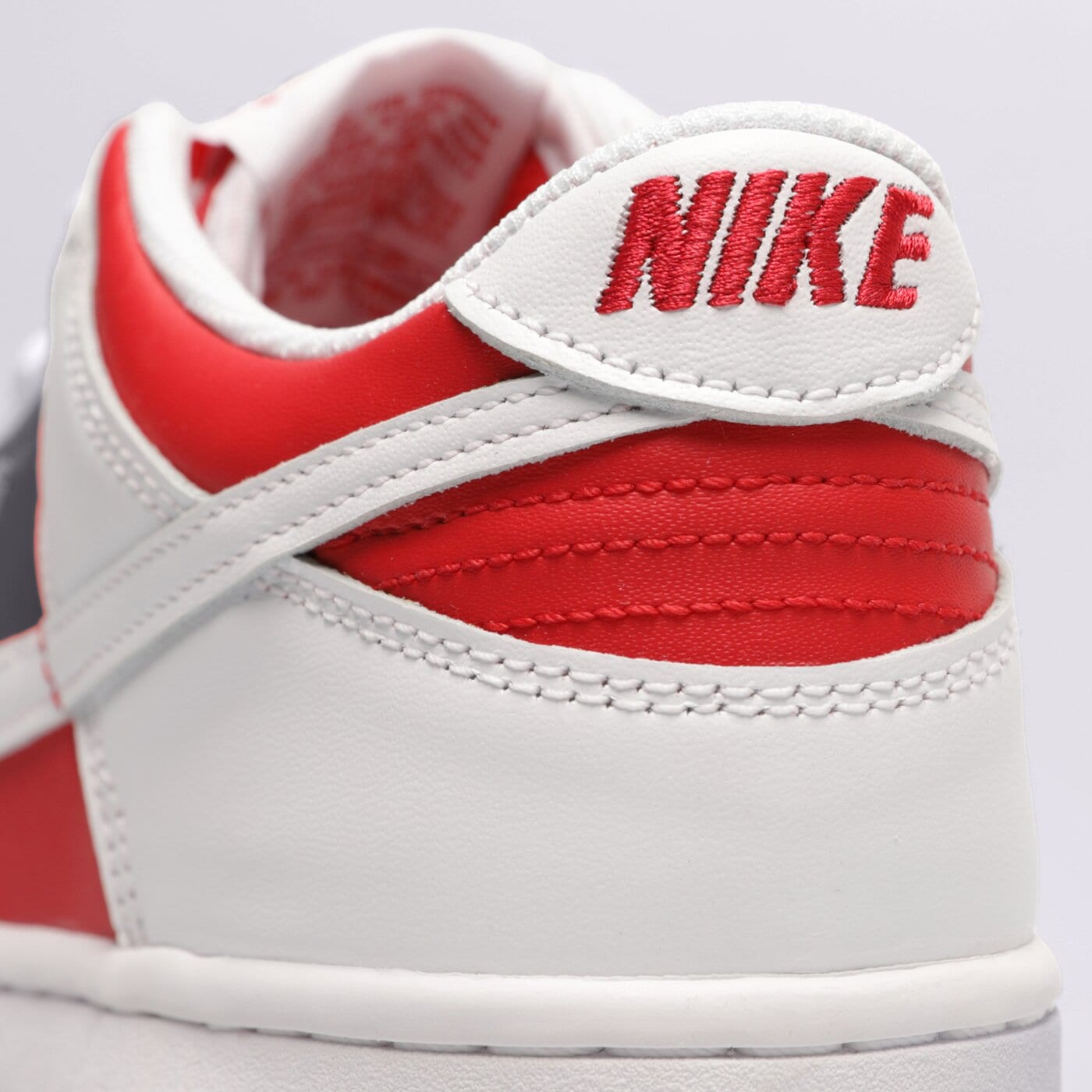 Детски маратонки NIKE DUNK LOW cw1590-600 цвят червен