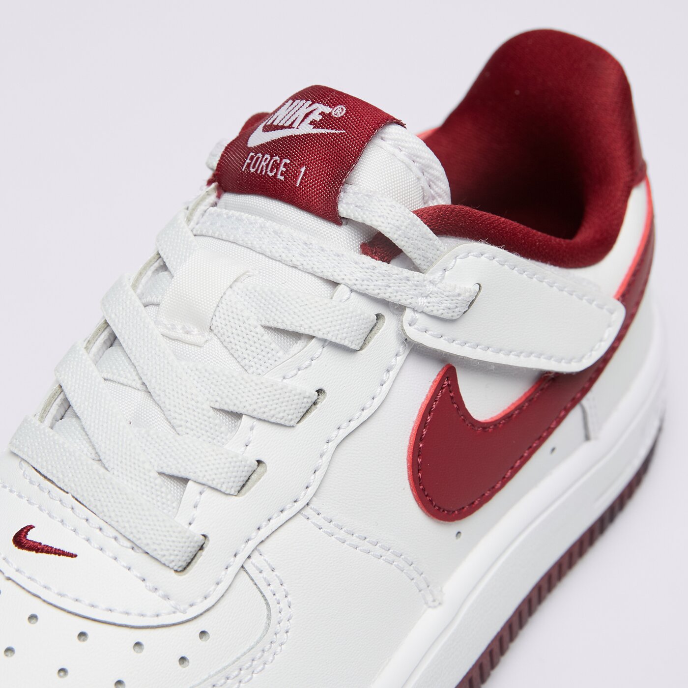 Детски маратонки NIKE FORCE 1 LOW EASYON fn0237-105 цвят бял