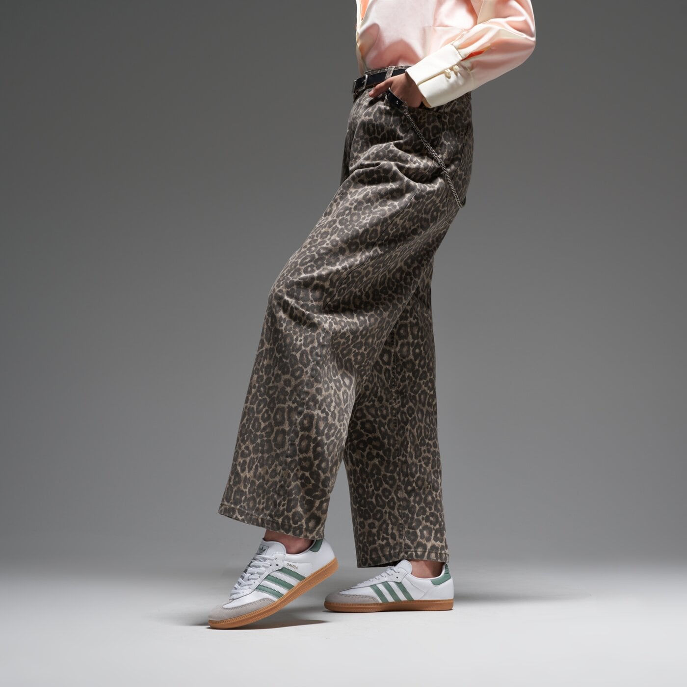 Детски маратонки ADIDAS SAMBA OG J jp5479 цвят бял