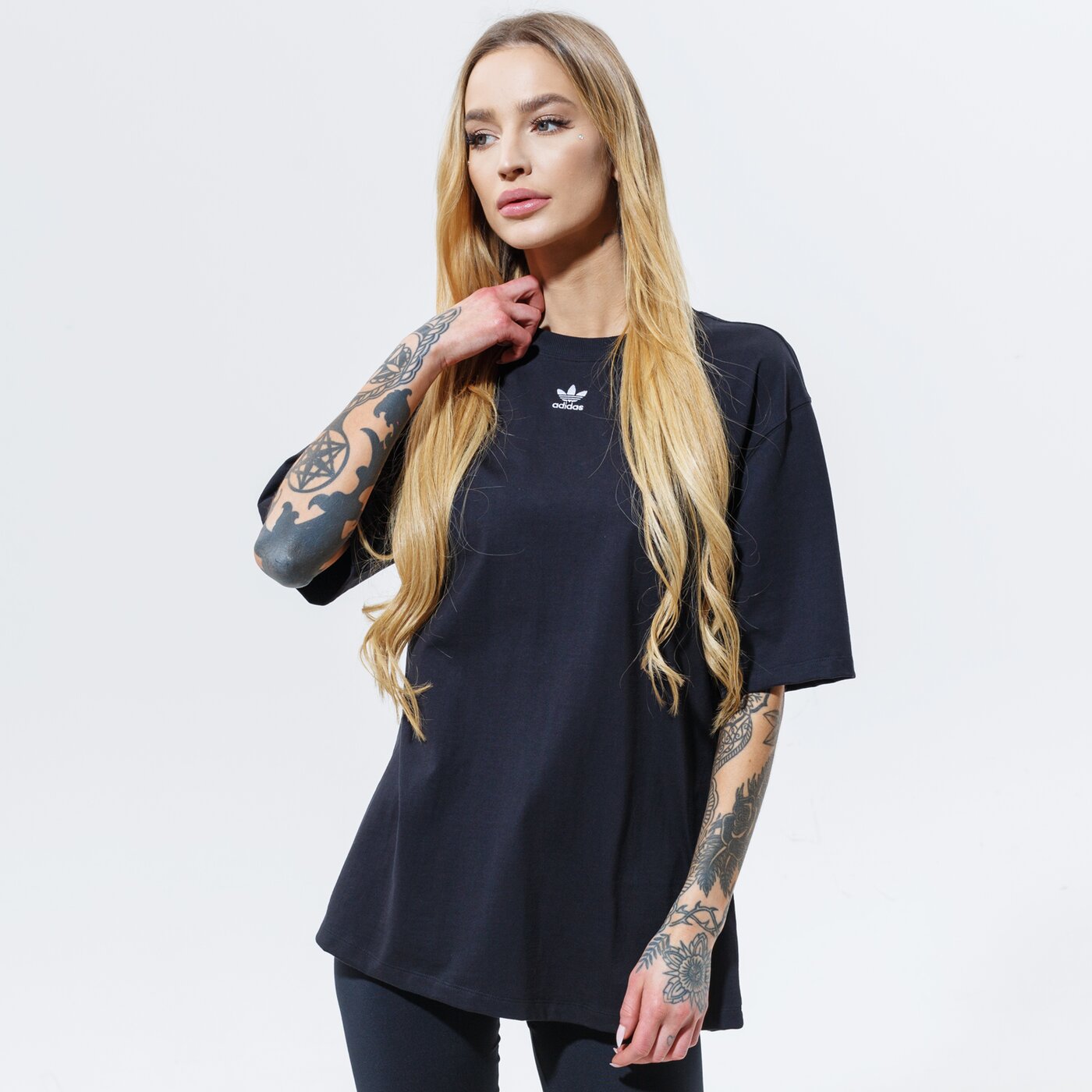 Adidas ТЕНИСКА Tee Gn4784 Дамски Цвят черен Модни Тениски Дрехи Adidas