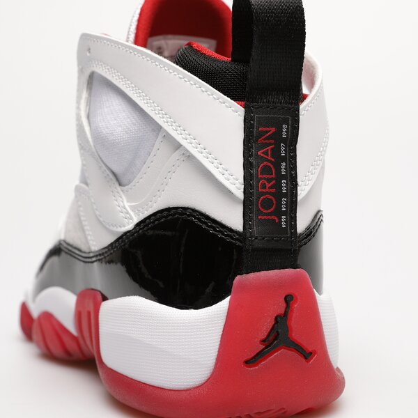 Детски маратонки JORDAN JUMPMAN TREY TWO  dq8431-106 цвят бял