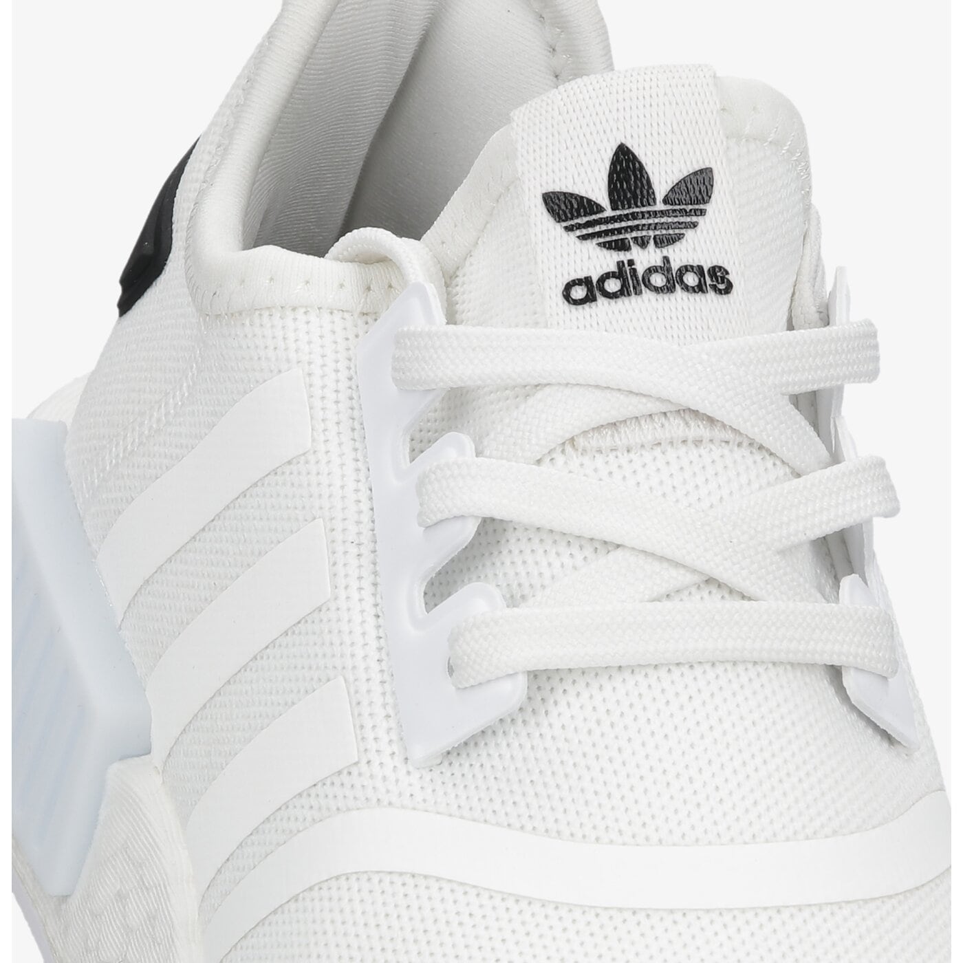 Дамски маратонки ADIDAS NMD_R1 gy6067 цвят бял