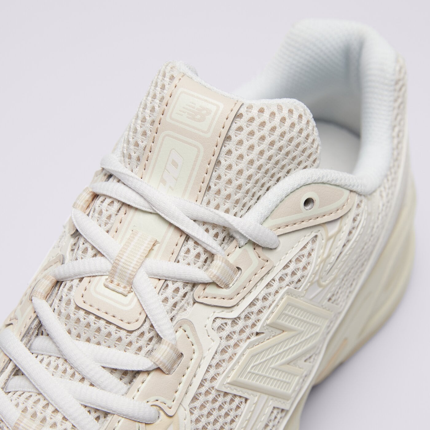 Дамски маратонки NEW BALANCE U740KP2 u740kp2 цвят бежов