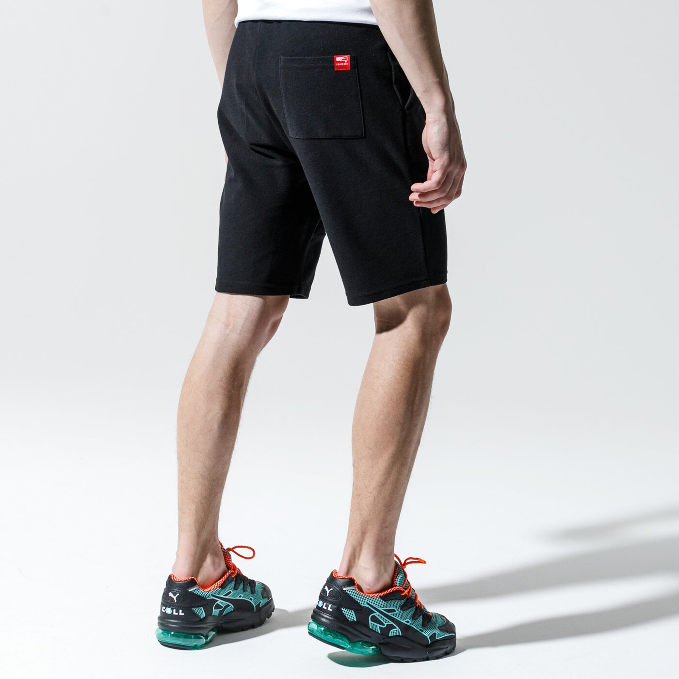 Мъжки къси панталони CONFRONT ШОРТИ DAVOS cf120szm28002 цвят черен