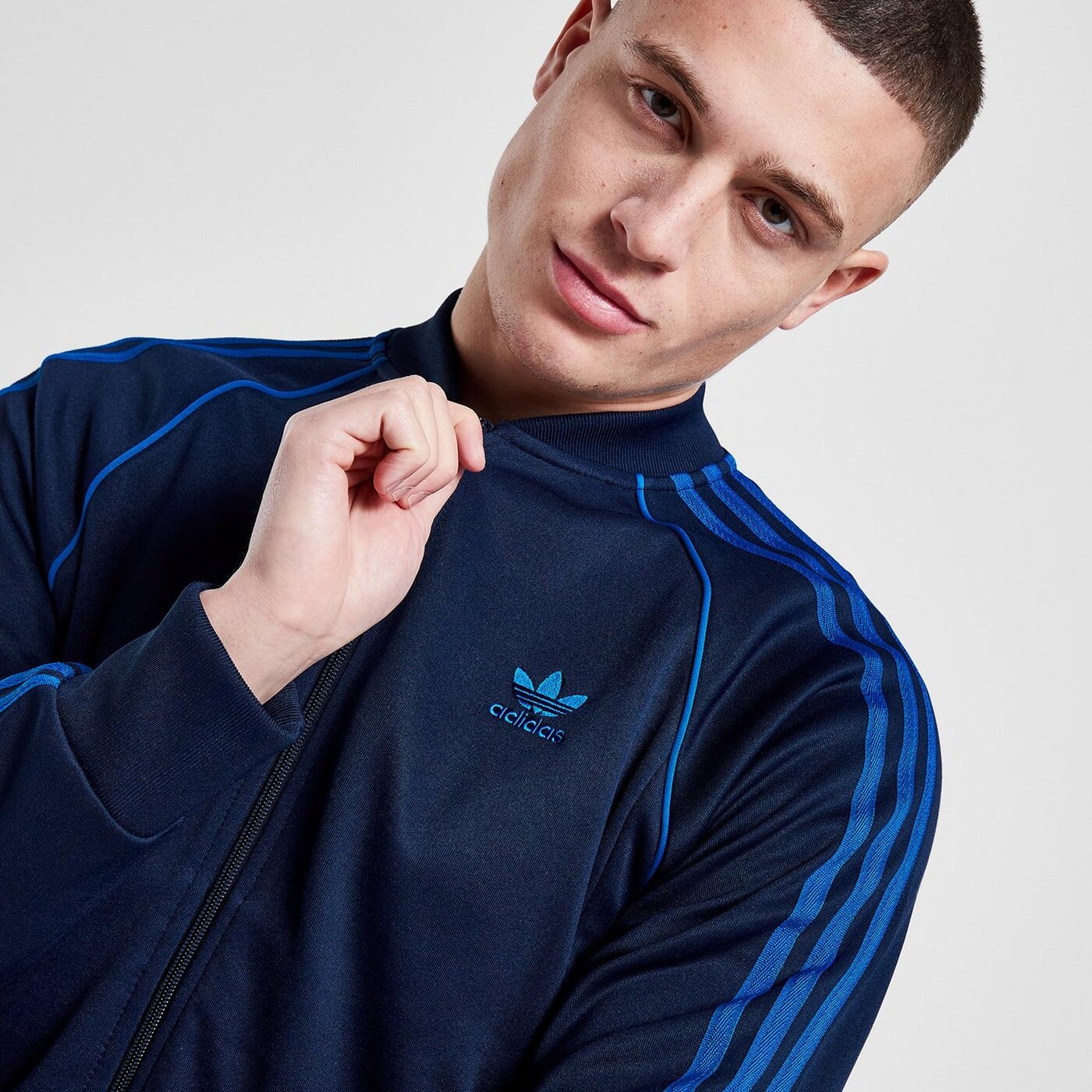 Мъжки суичър ADIDAS СУИТЧЪР SSTT NAVY/BLU SWEATSHIRT ij9458 цвят тъмносин
