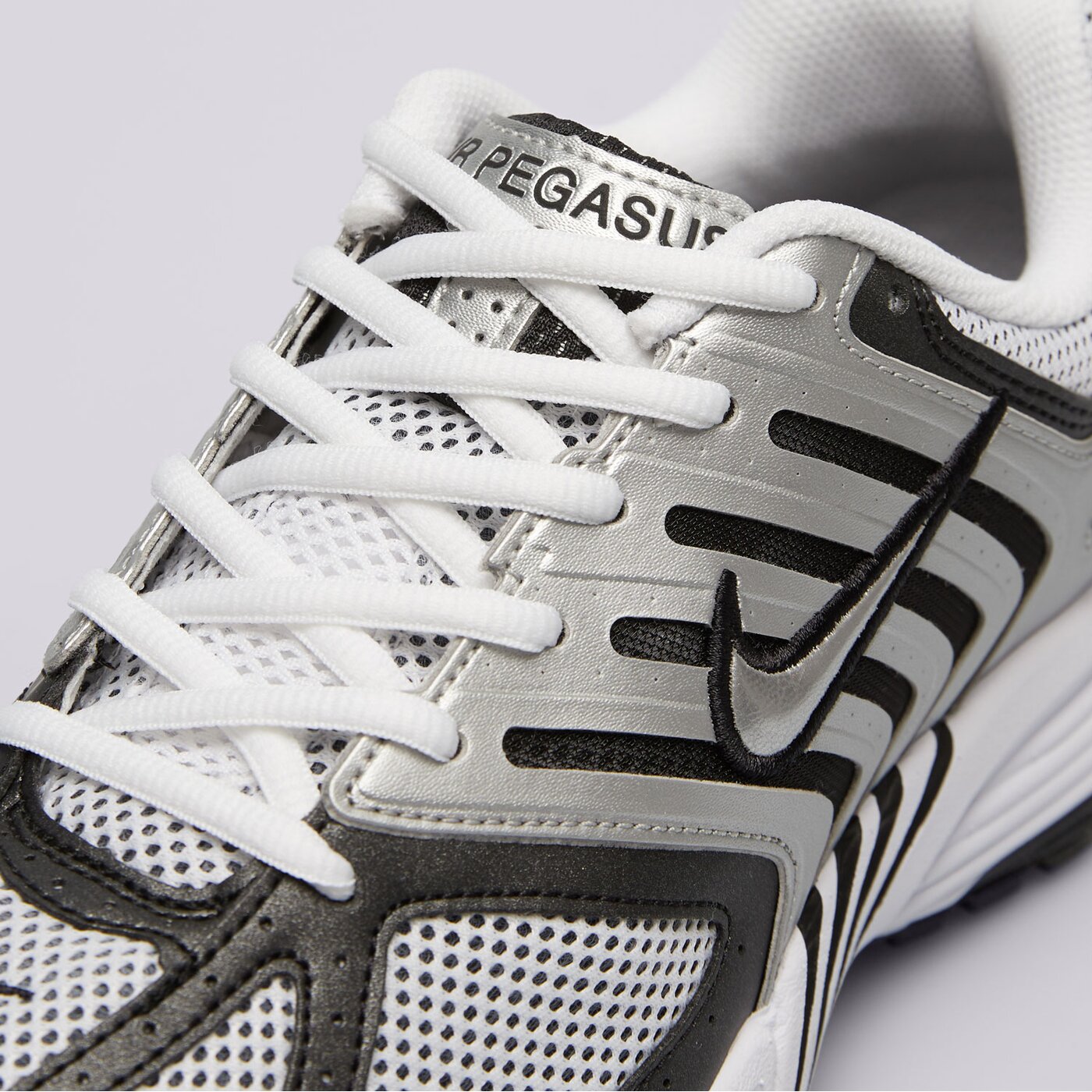 Мъжки маратонки NIKE AIR PEGASUS 2005 hq3031-002 цвят сив