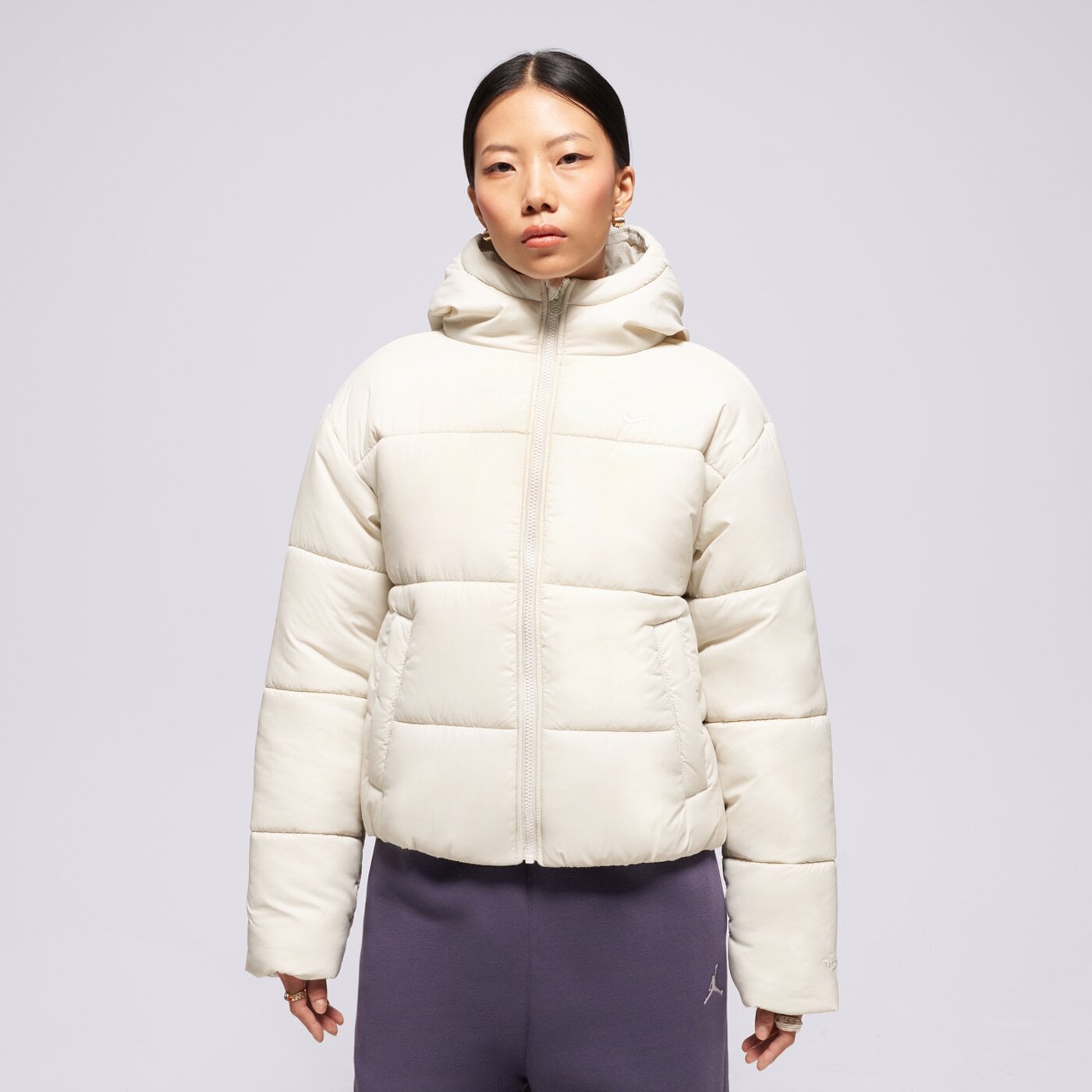 Дамско зимно яке NIKE ЯКЕ ПУХЕН W NSW TF SYNFL NK CLSC PFR fz5899-072 цвят бежов