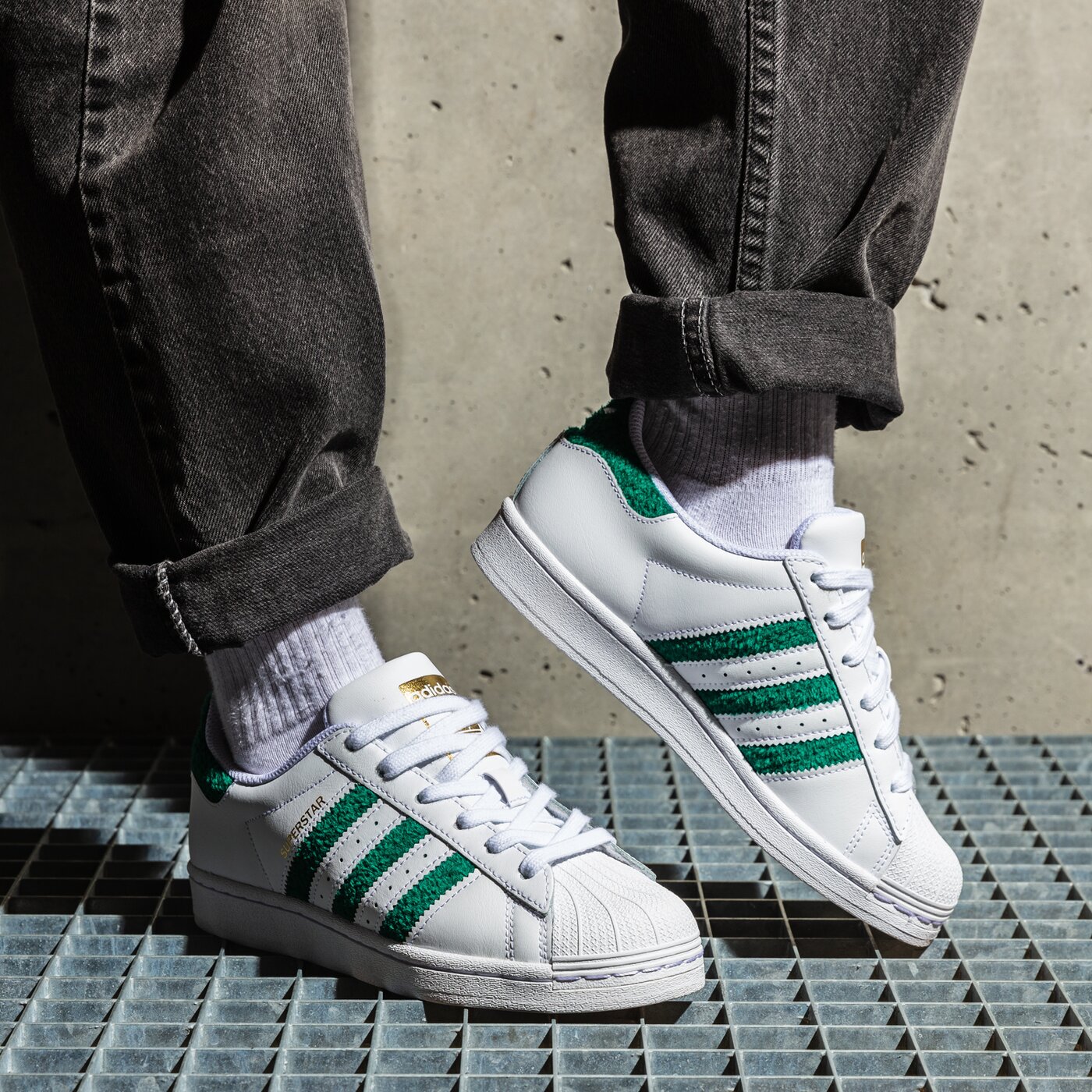 Детски маратонки ADIDAS SUPERSTARJ h03976 цвят бял