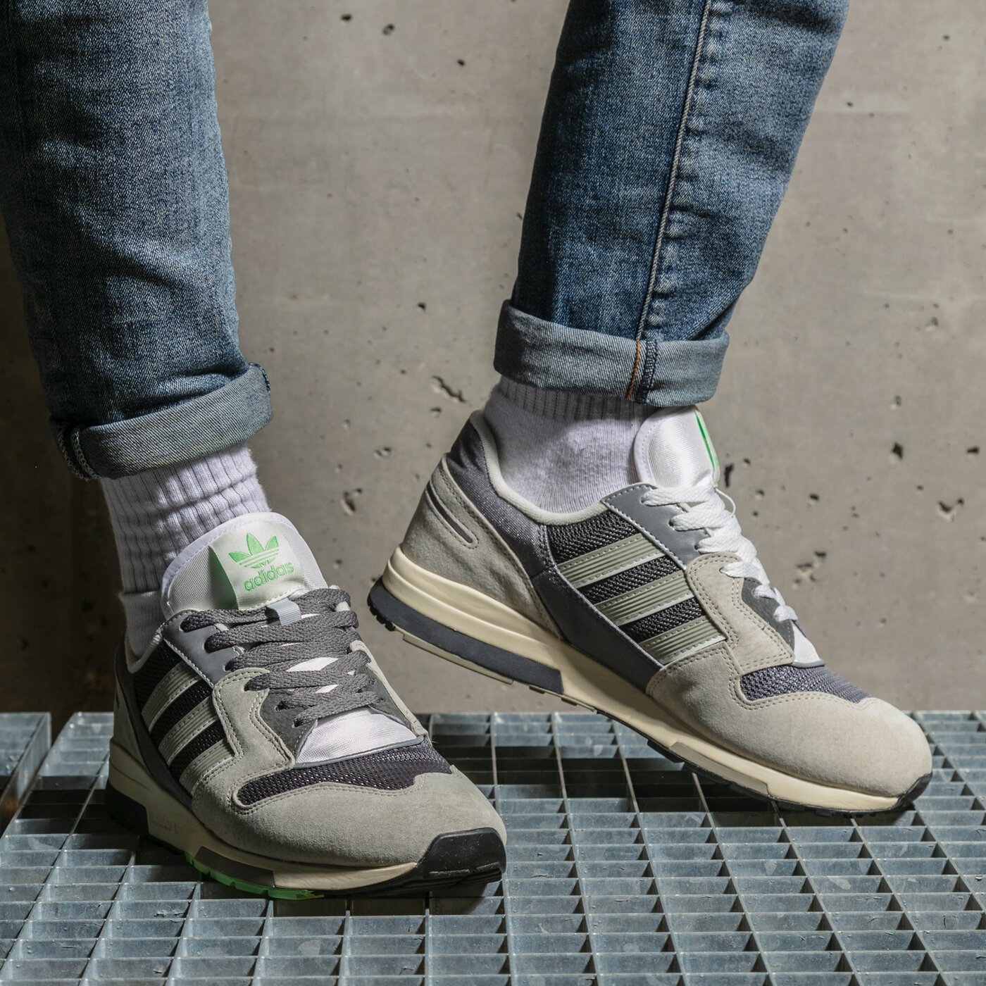 Мъжки маратонки ADIDAS ZX 420  h02127 цвят сив