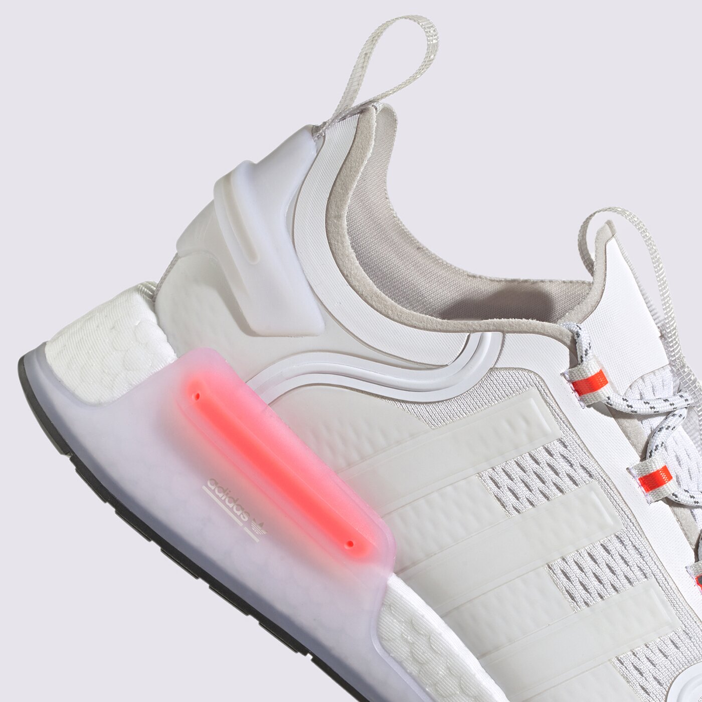 Мъжки маратонки ADIDAS NMD_V3 gx2089 цвят бял