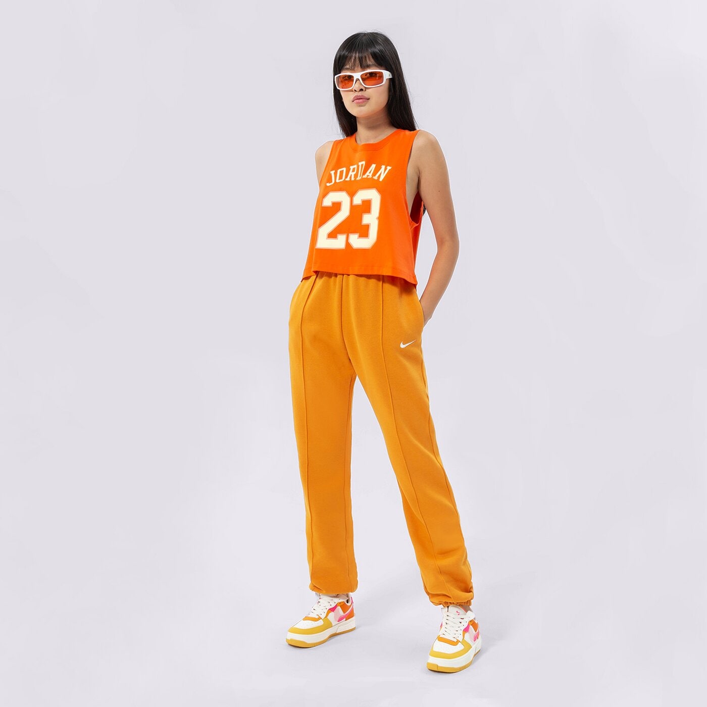 Дамска тениска JORDAN ТЕНИСКА W J HERITAGE ПОТНИК CORE do5023-817 цвят оранжев