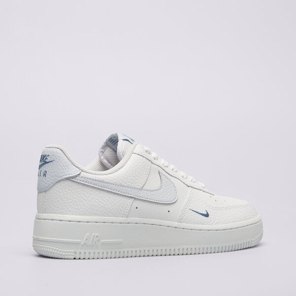 Дамски маратонки NIKE WMNS AIR FORCE 1 '07 hv2511-100 цвят бял