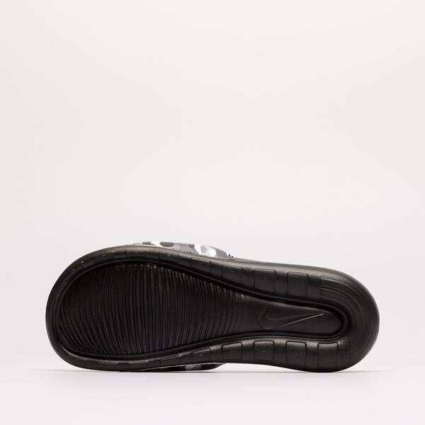 Мъжки чехли и сандали NIKE VICTORI ONE cn9678-001 цвят черен