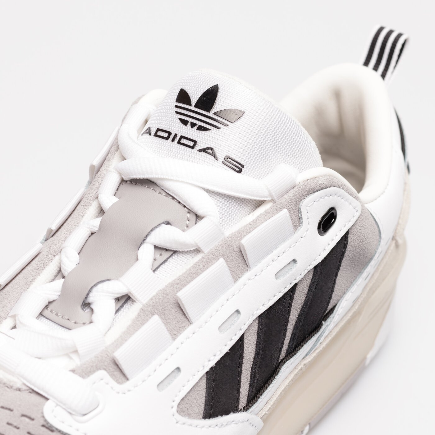 Мъжки маратонки ADIDAS ADI2000 gv9544 цвят бял