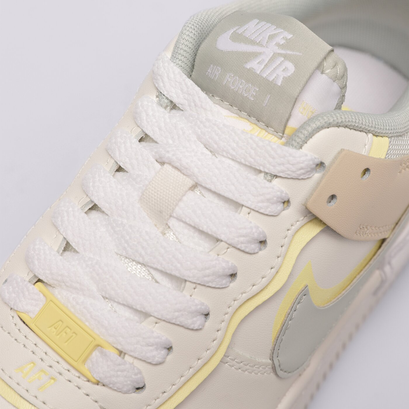 Дамски маратонки NIKE AF1 SHADOW dr7883-101 цвят многоцветен