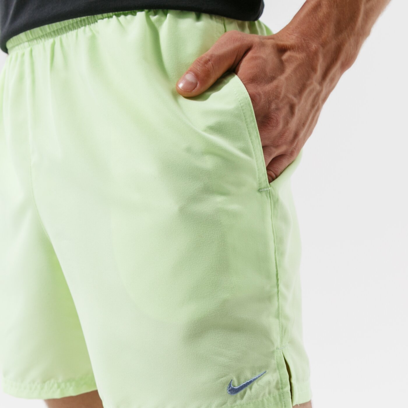 Мъжки къси панталони NIKE ШОРТИ NIKE ESSENTIAL 5" nessa560740 цвят зелен