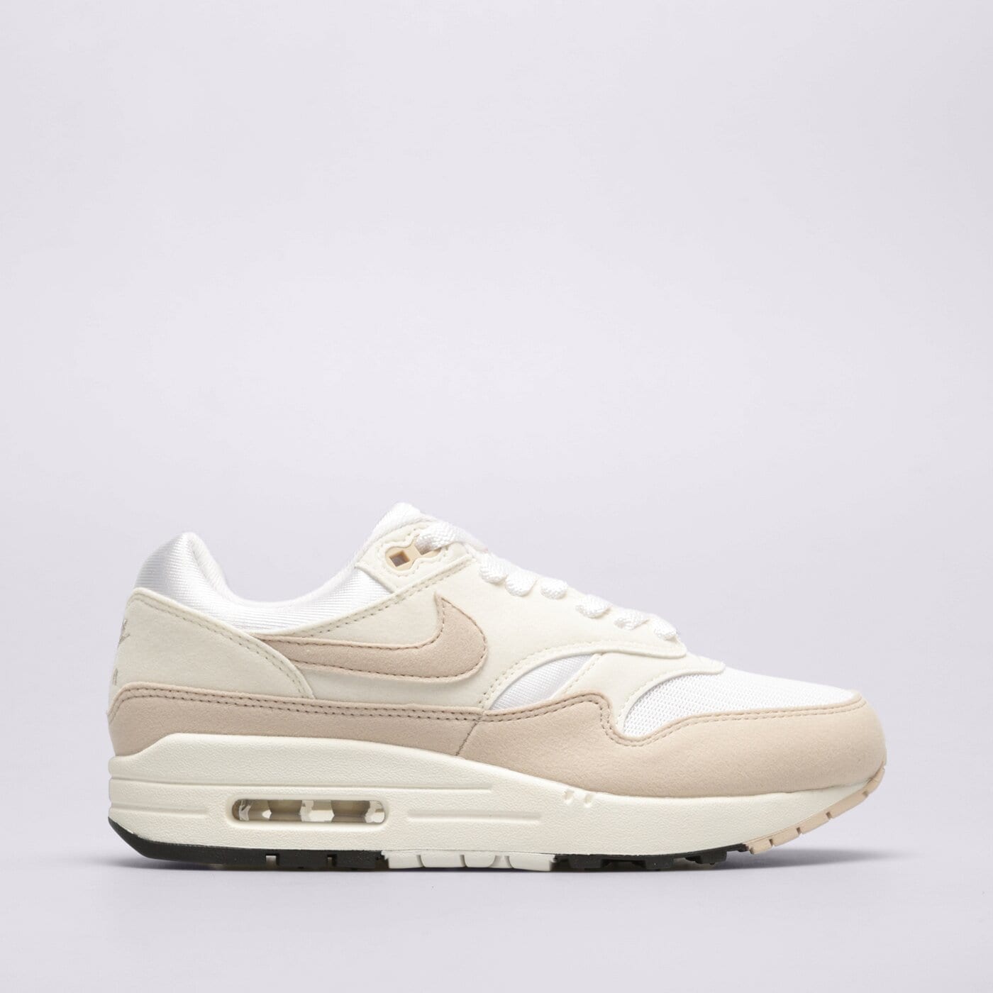 Дамски маратонки NIKE AIR MAX 1 '87 dz2628-101 цвят бежов