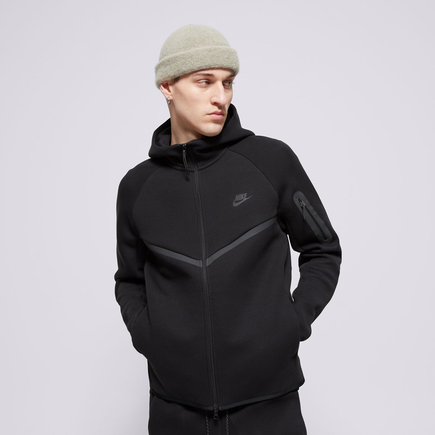Мъжки суичър NIKE СУИТЧЪР С КАЧУЛКА M NK TCH FLC FZ WR HOODIE hv0949-010 цвят черен