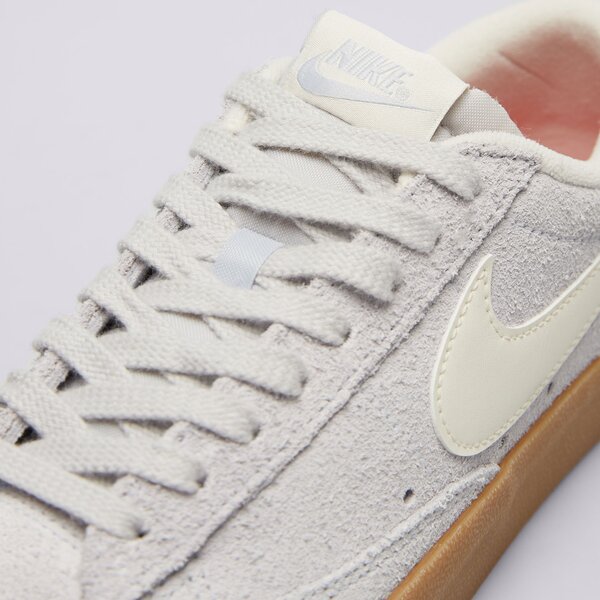 Дамски маратонки NIKE BLAZER LOW '77 VINTAGE fq8060-003 цвят син