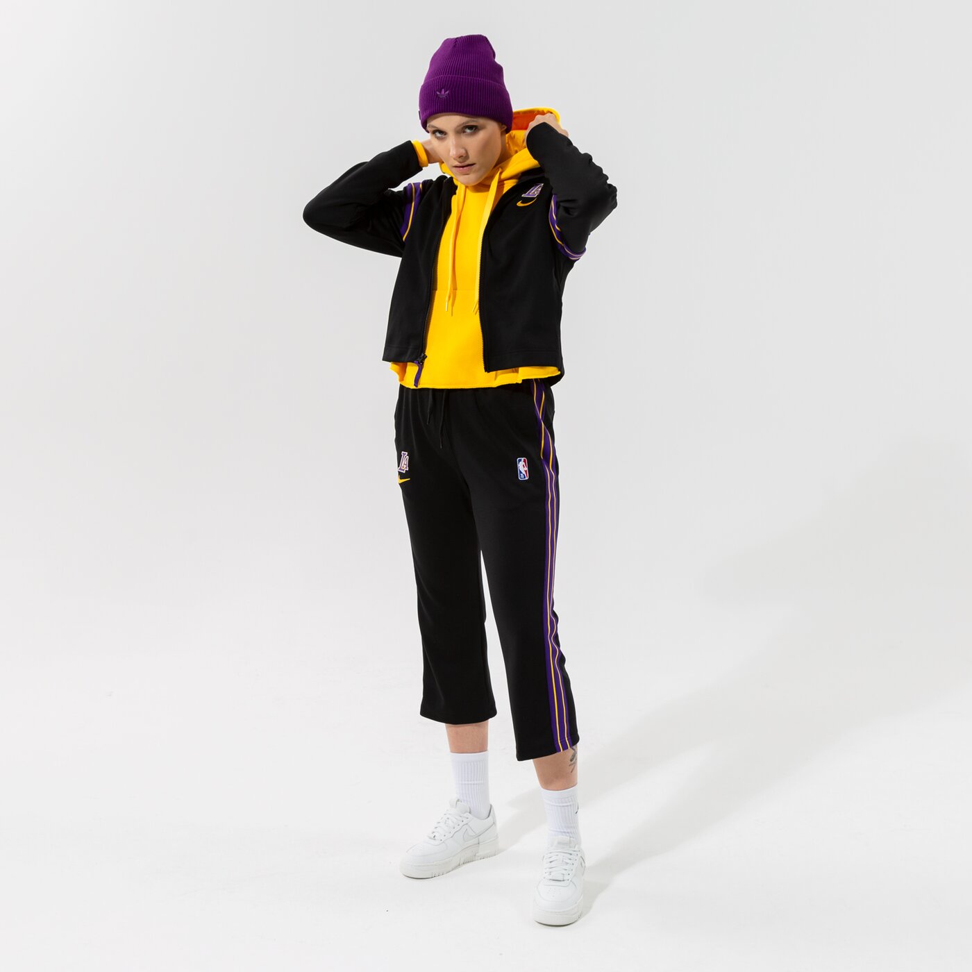 Дамско зимно яке NIKE ЯКЕ LAL W NK TRKST JKT CTS 75 NBA db1400-010 цвят черен