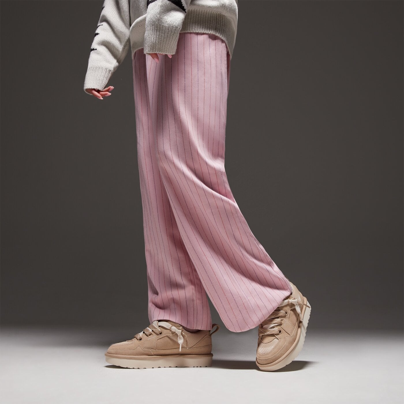 Дамски кежуал UGG W LO LOWMEL 1168890mdsd цвят бежов