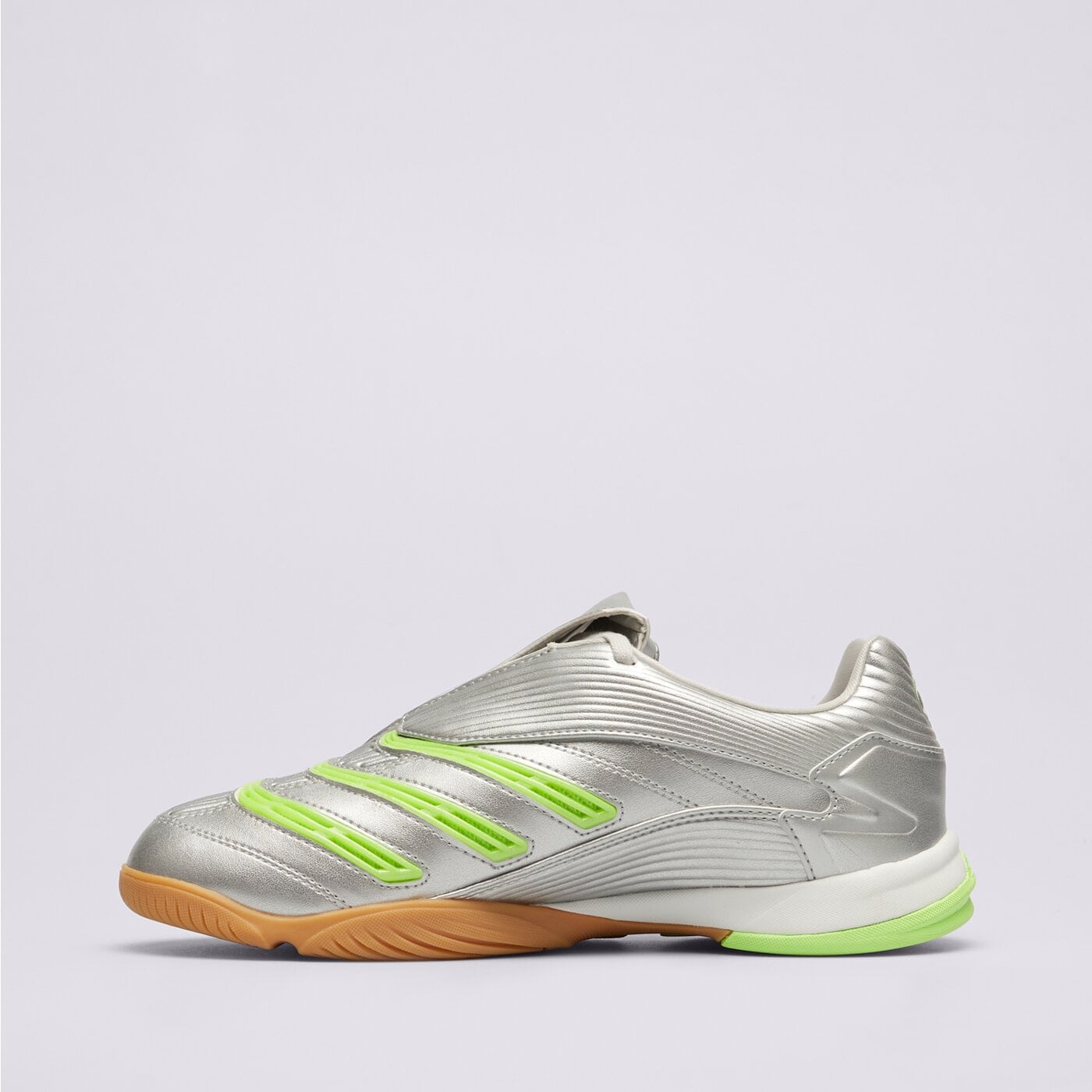 Дамски маратонки ADIDAS PREDATOR SALA jr1636 цвят сребърен