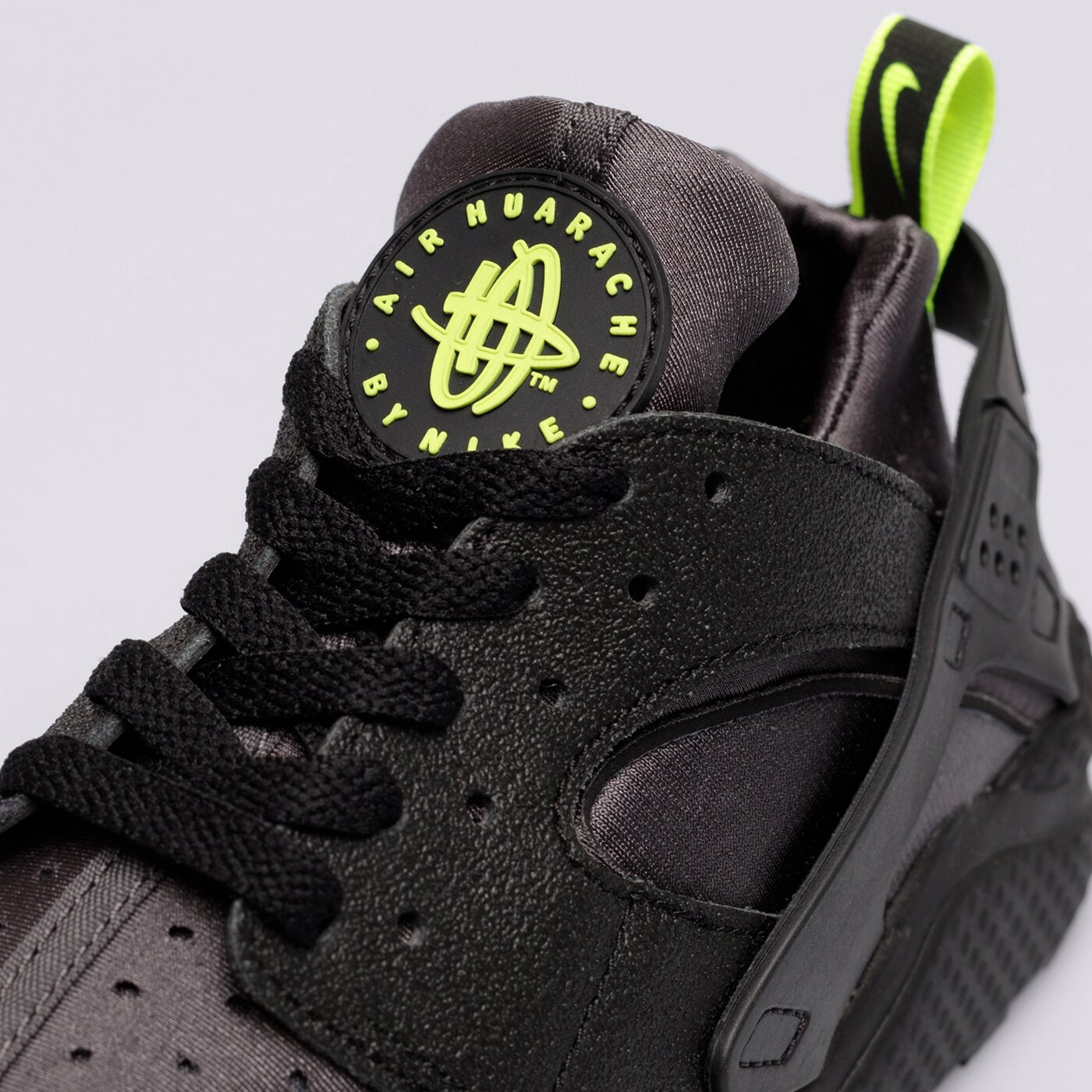 Мъжки маратонки NIKE AIR HUARACHE WT  dz4499-001 цвят черен