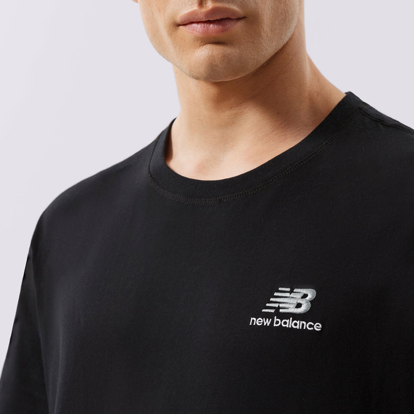 Мъжка тениска NEW BALANCE ТЕНИСКА NB ESSENTIALS UNI-SSENTIALS TEE ut21503bk цвят черен
