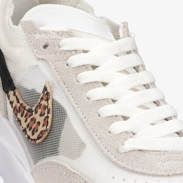 Дамски маратонки NIKE WAFFLE ONE SE dj9776-100 цвят бял