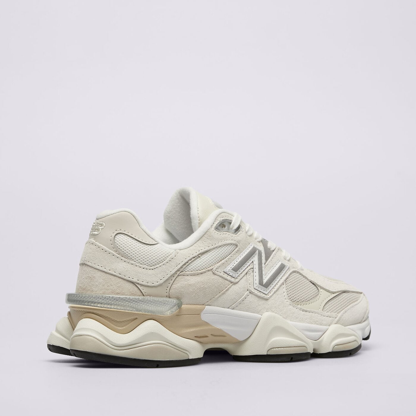 Дамски маратонки NEW BALANCE 9060  u9060wht цвят бежов