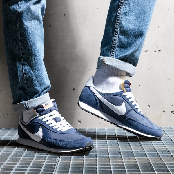 Мъжки маратонки NIKE WAFFLE TRAINER 2 dh1349-401 цвят тъмносин