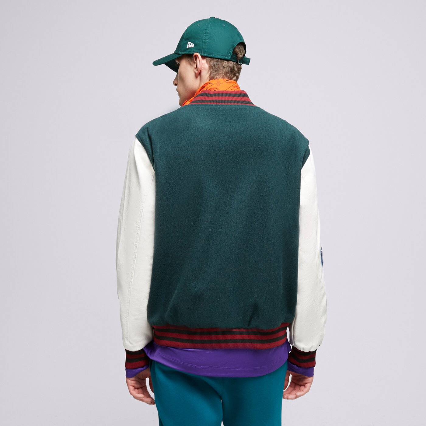 Мъжко преходно яке NEW ERA ЯКЕ NE LIFESTYLE VARSITY NONE 60416401 цвят зелен