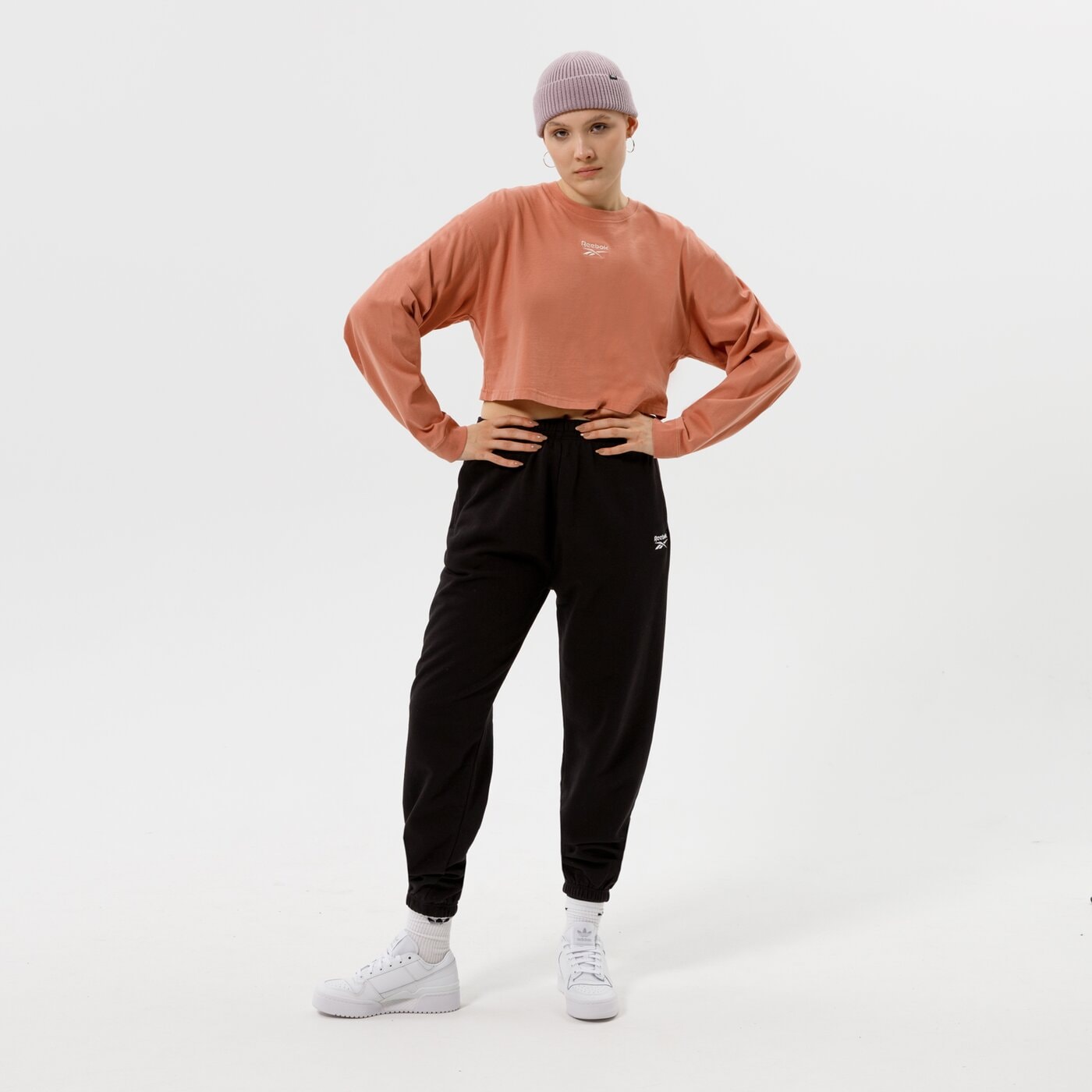 Дамски панталони REEBOK ПАНТАЛОНИ CL PF SM LOGO FT PANT gs1742 цвят черен