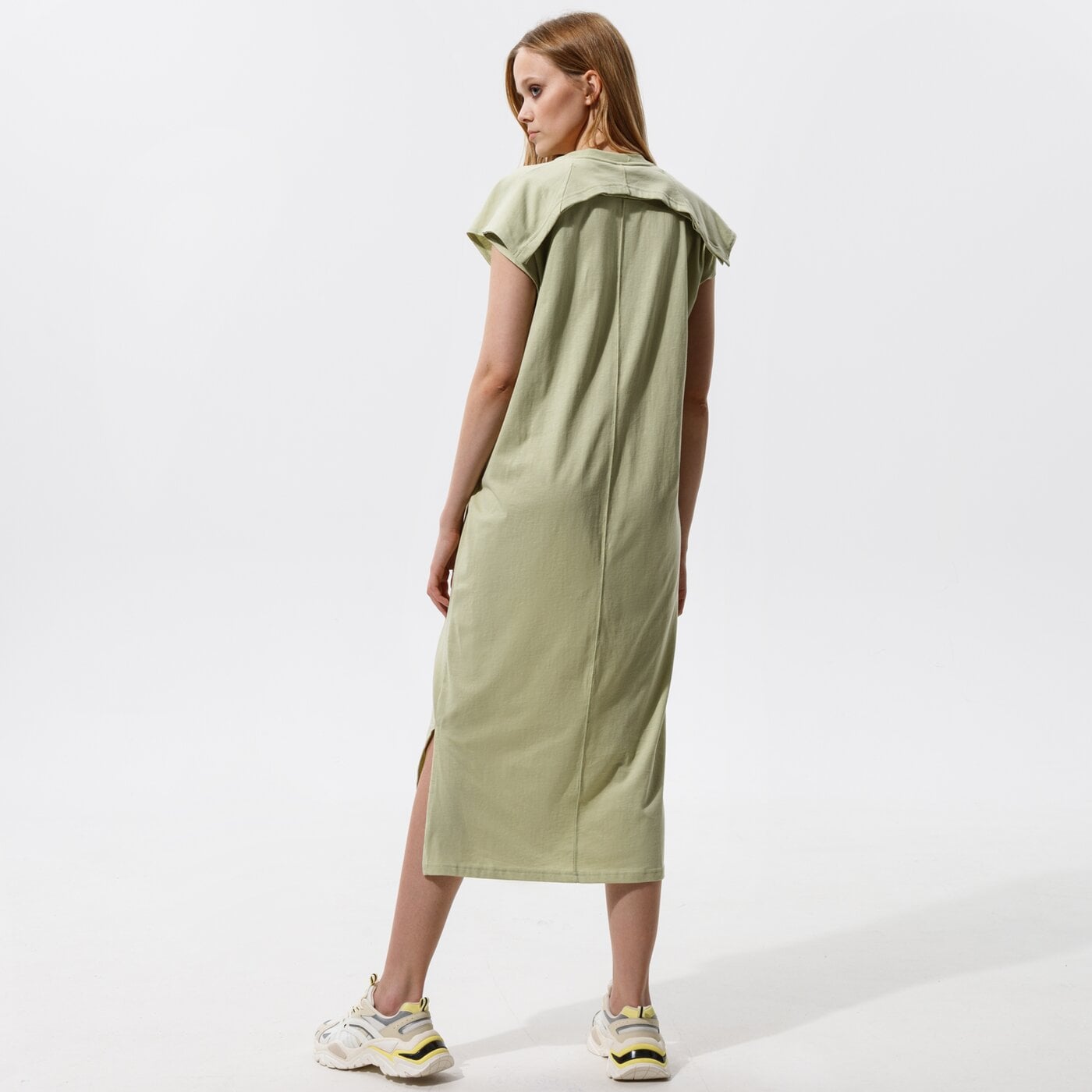 Дамски NIKE РОКЛЯ W NSW АНЦУГS EARTH DAY FT cz9247-371 цвят зелен