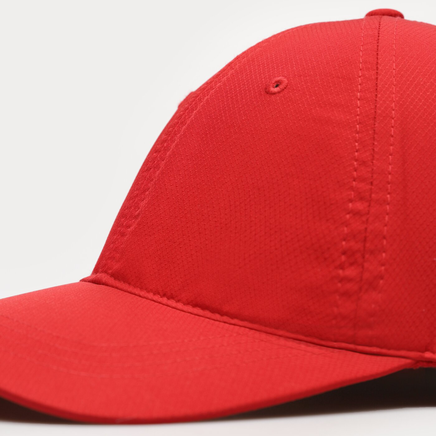 Дамска шапка с козирка LACOSTE ШАПКА CAP RED rk2662hen цвят червен