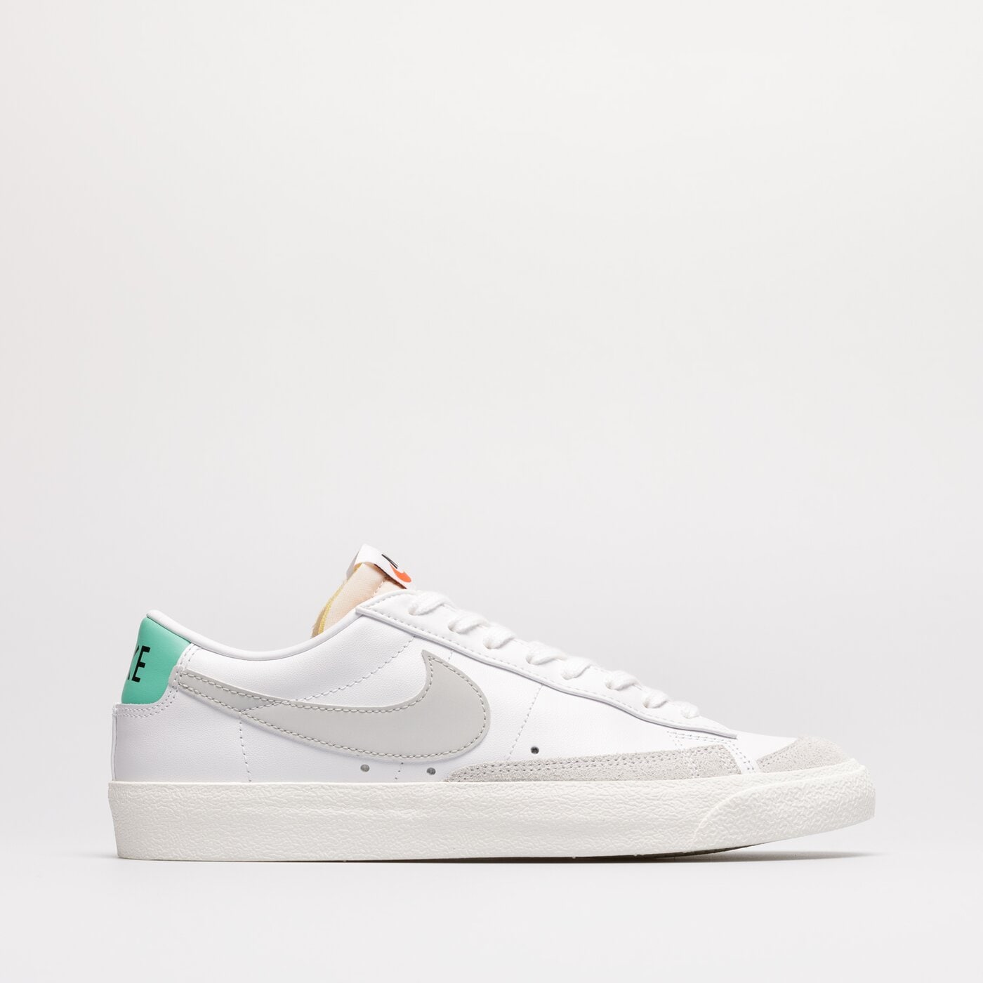 Мъжки маратонки NIKE BLAZER LOW '77 VINTAGE da6364-109 цвят сив