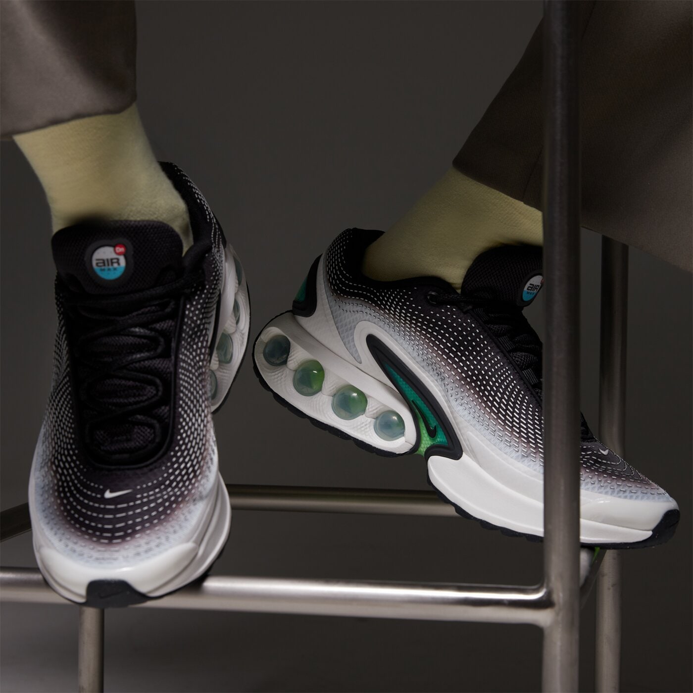 Мъжки маратонки NIKE AIR MAX DN hf5531-001 цвят бял