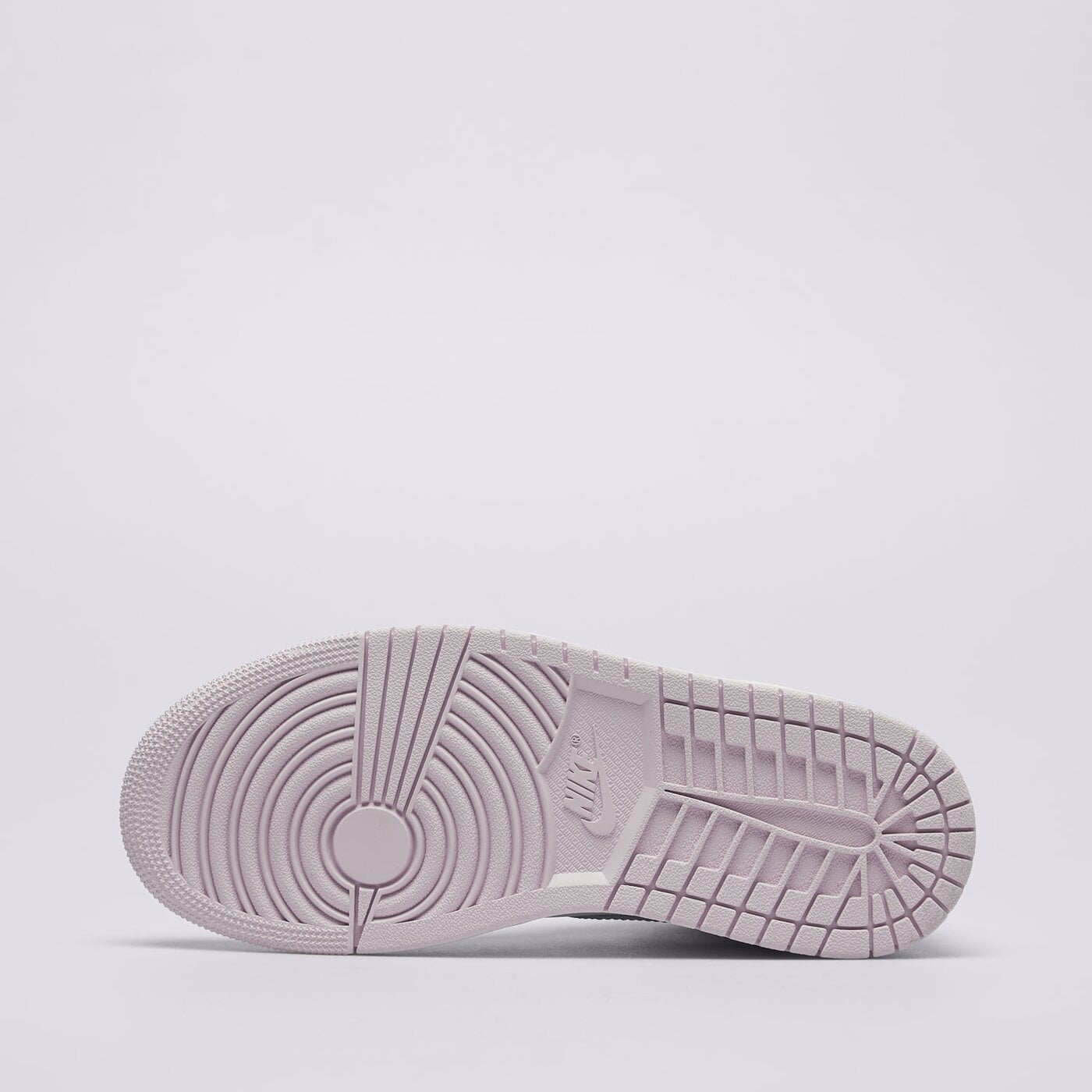 Дамски маратонки WMNS AIR JORDAN 1 MID bq6472-510 цвят виолетов