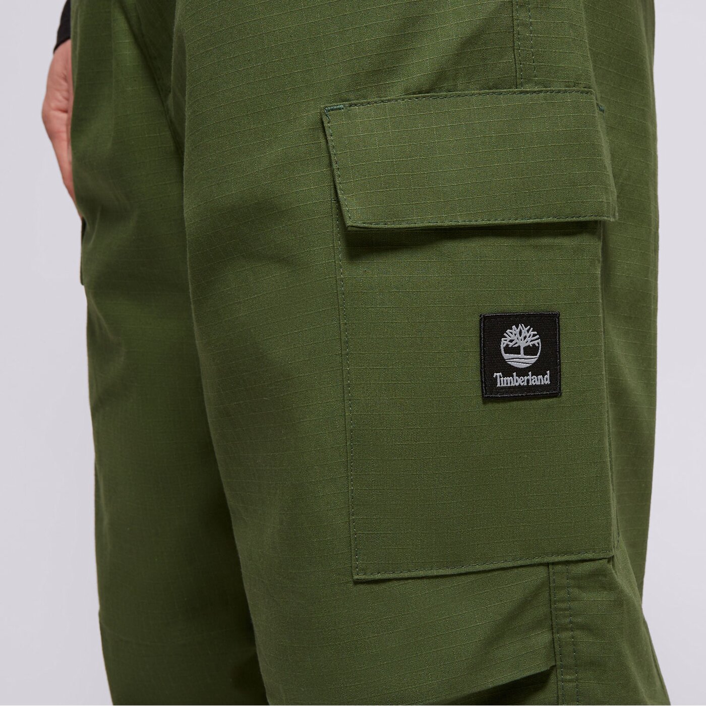 Мъжки панталони TIMBERLAND ПАНТАЛОНИ WOVEN   BADGE RIPSТОП CARGO PANT tb0a656fein1 цвят каки