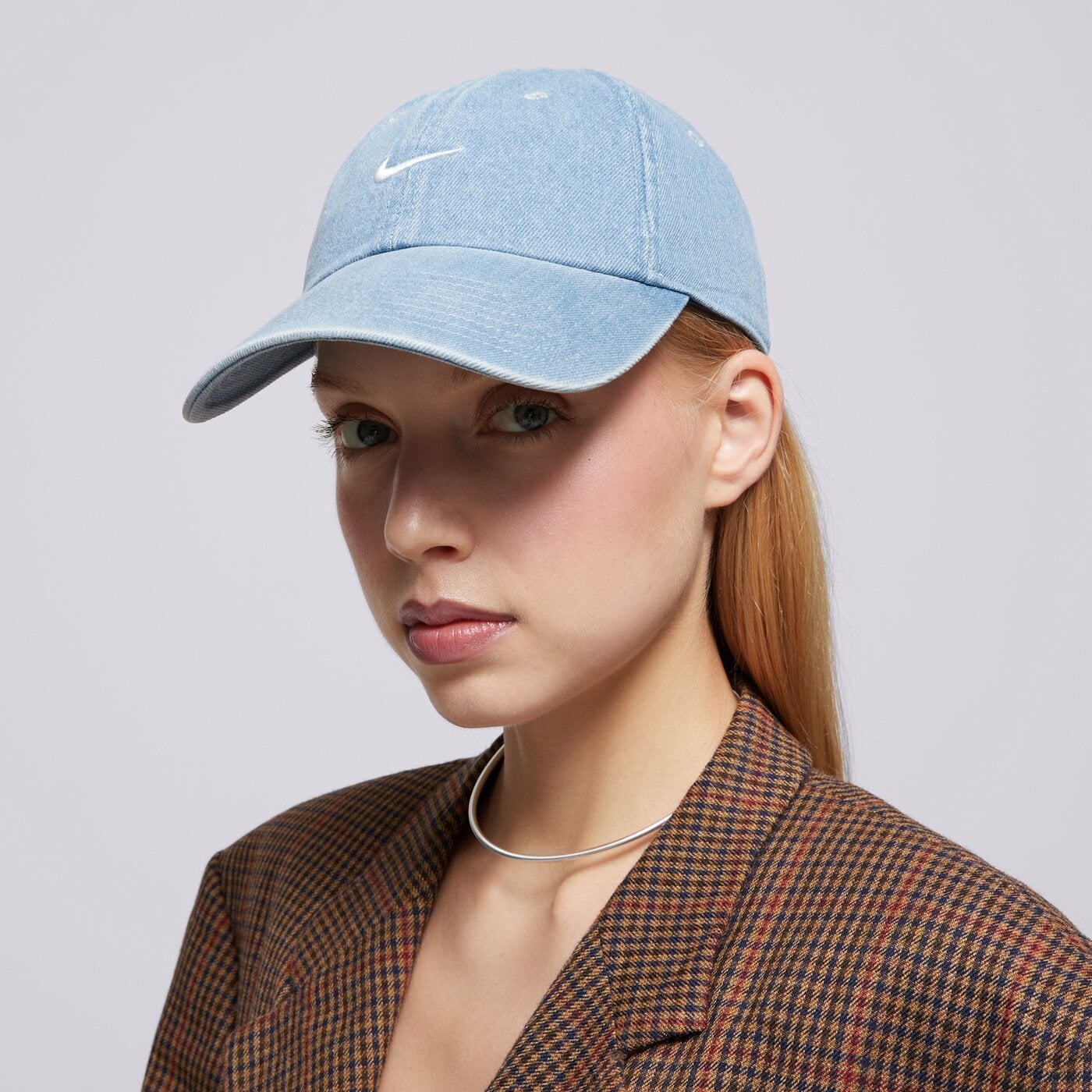 Дамска шапка с козирка NIKE ШАПКА U NK CLUB CAP U CB DENIM 24 L hf0383-429 цвят син