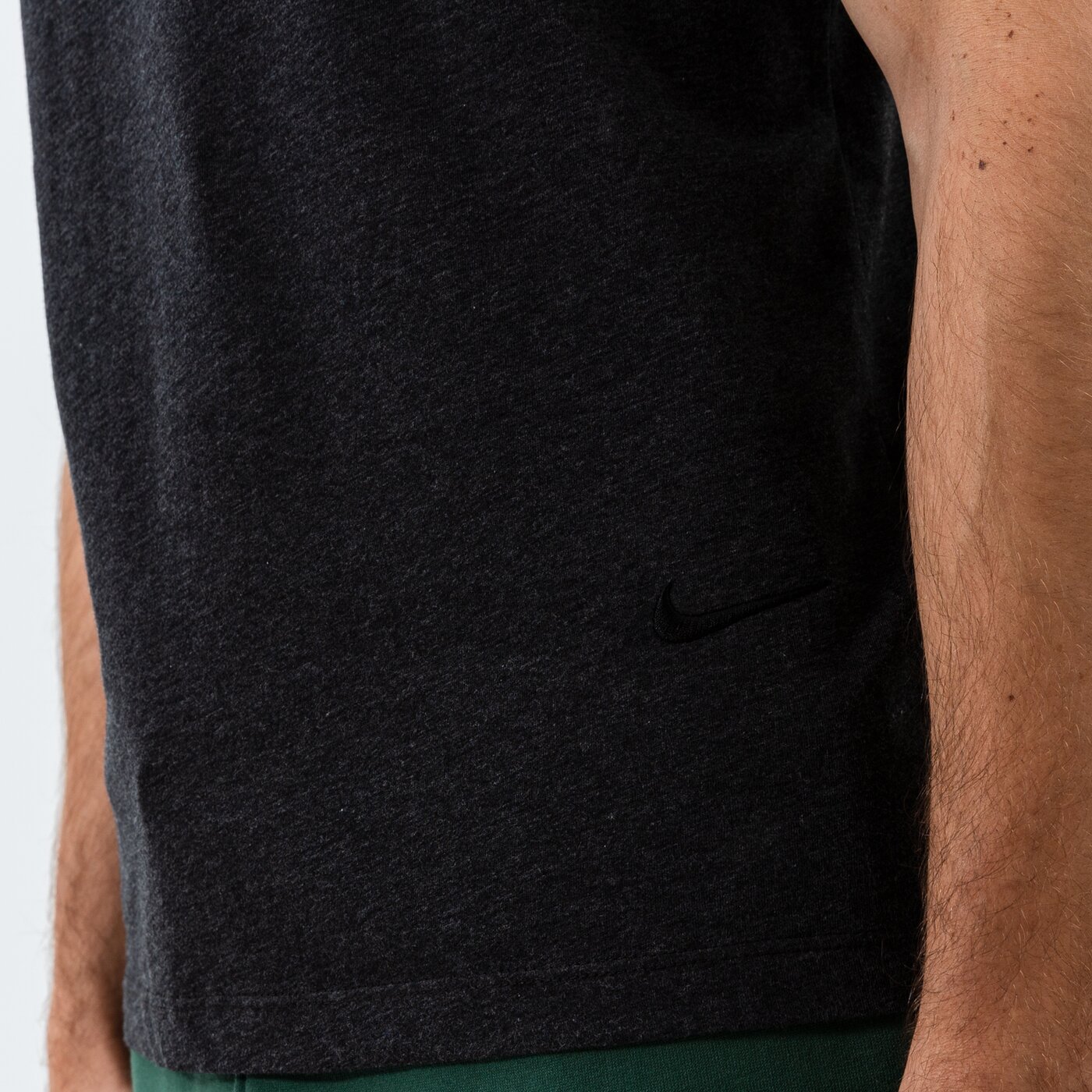 Мъжка тениска NIKE ТЕНИСКА M NSW TEE SUSTAINABILITY dm2386-010 цвят черен