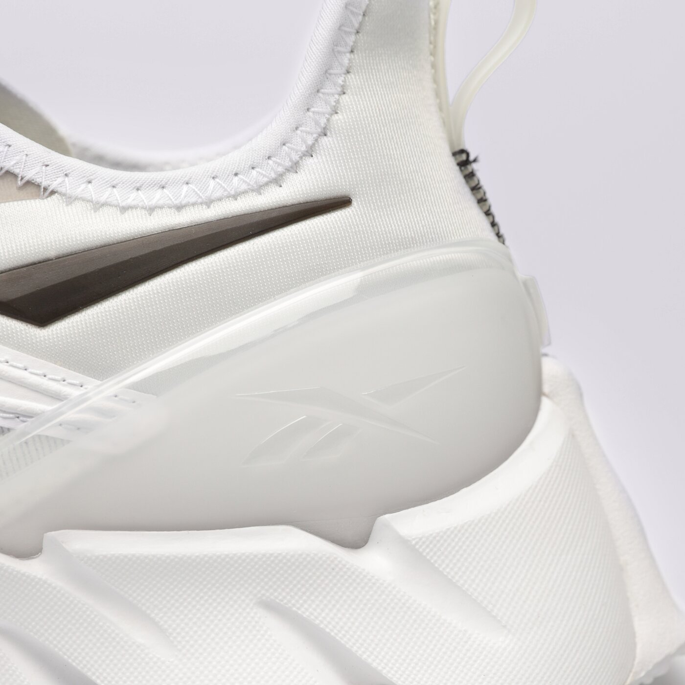 Мъжки маратонки REEBOK ZIG KINETICA 3 hr0928 цвят бял