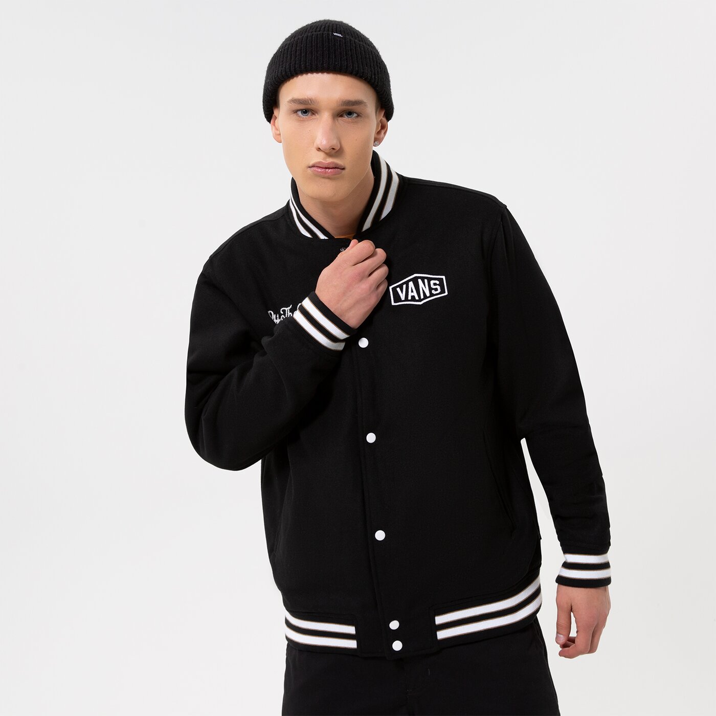 Мъжко преходно яке VANS ЯКЕ CHECKERBOARD RESEARCH VARSITY JACKET vn0a7s92blk1 цвят черен