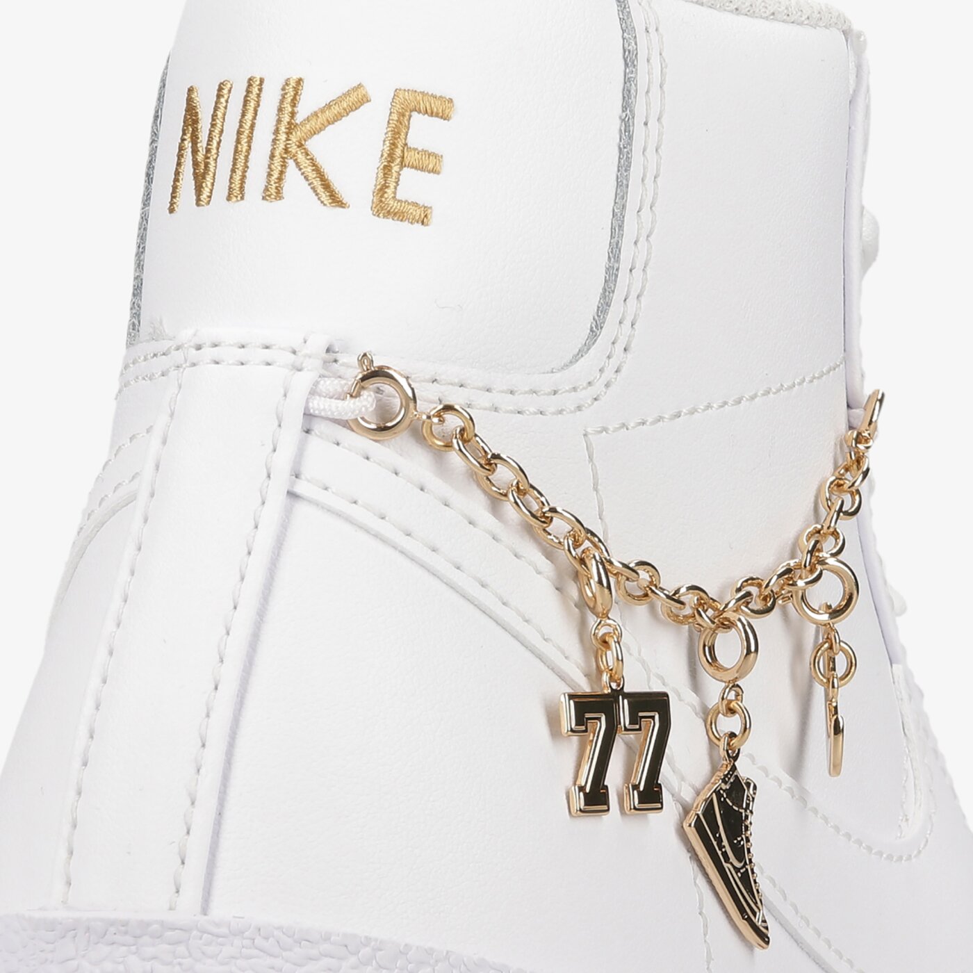 Дамски маратонки NIKE W BLAZER MID '77 LX dm0850-100 цвят бял