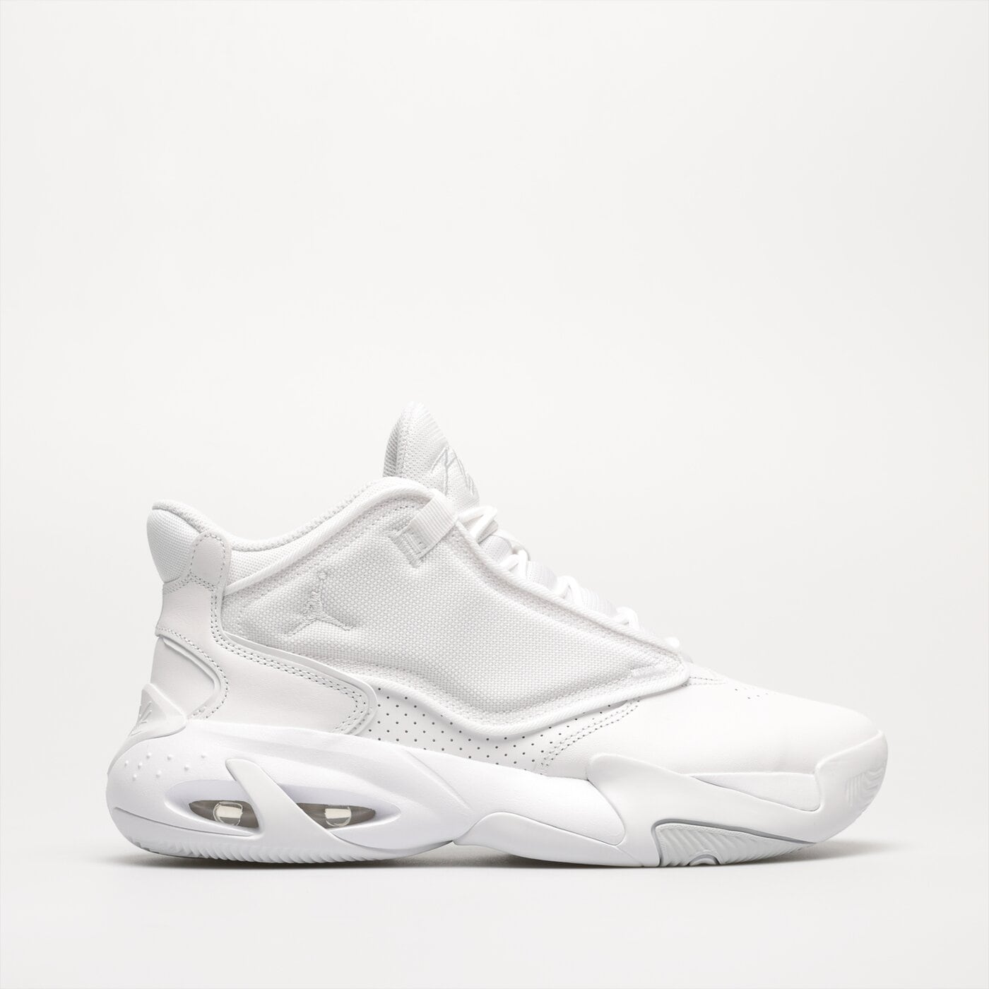 Мъжки маратонки JORDAN MAX AURA 4  dn3687-101 цвят бял