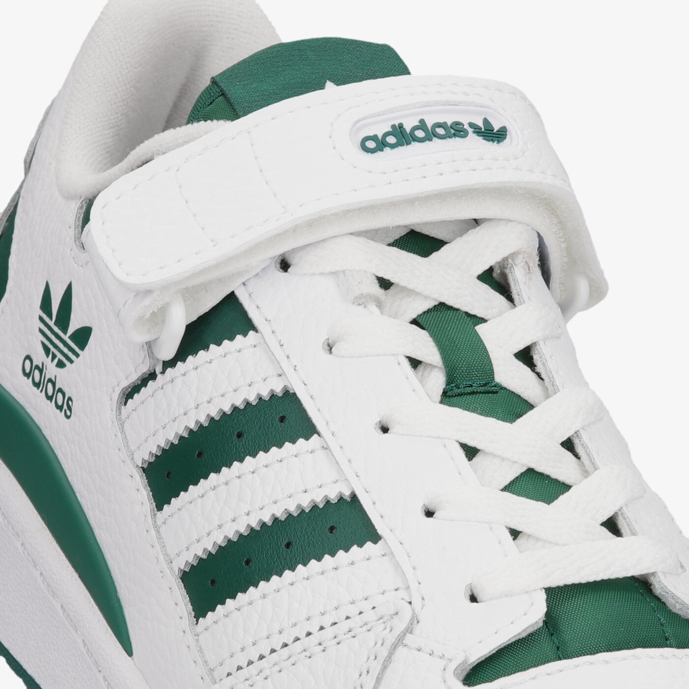 Мъжки маратонки ADIDAS FORUM LOW gy8556 цвят бял