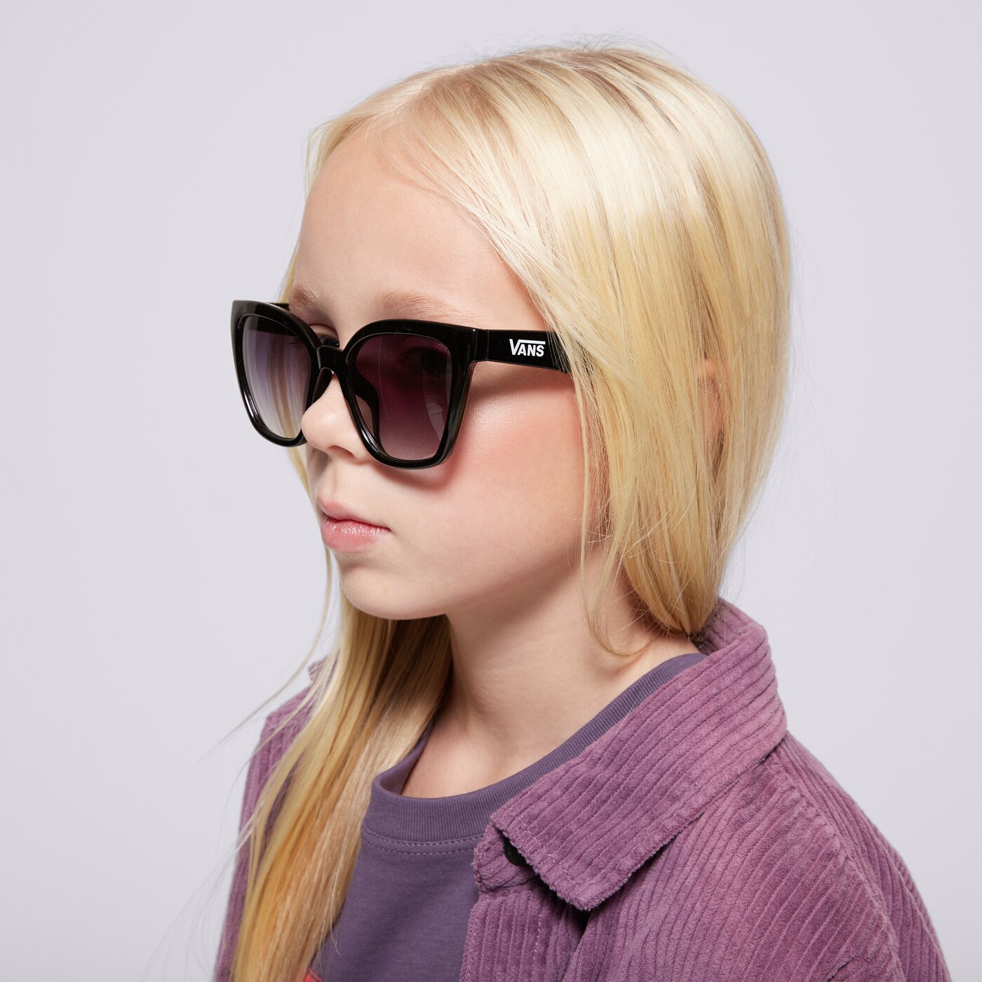 Дамски слънчеви очила VANS ОЧИЛА HIP CAT SUNGLASSES vn000hedblk1 цвят черен