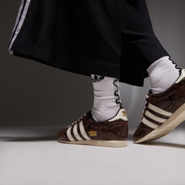 Дамски маратонки ADIDAS JAPAN W js4022 цвят черен