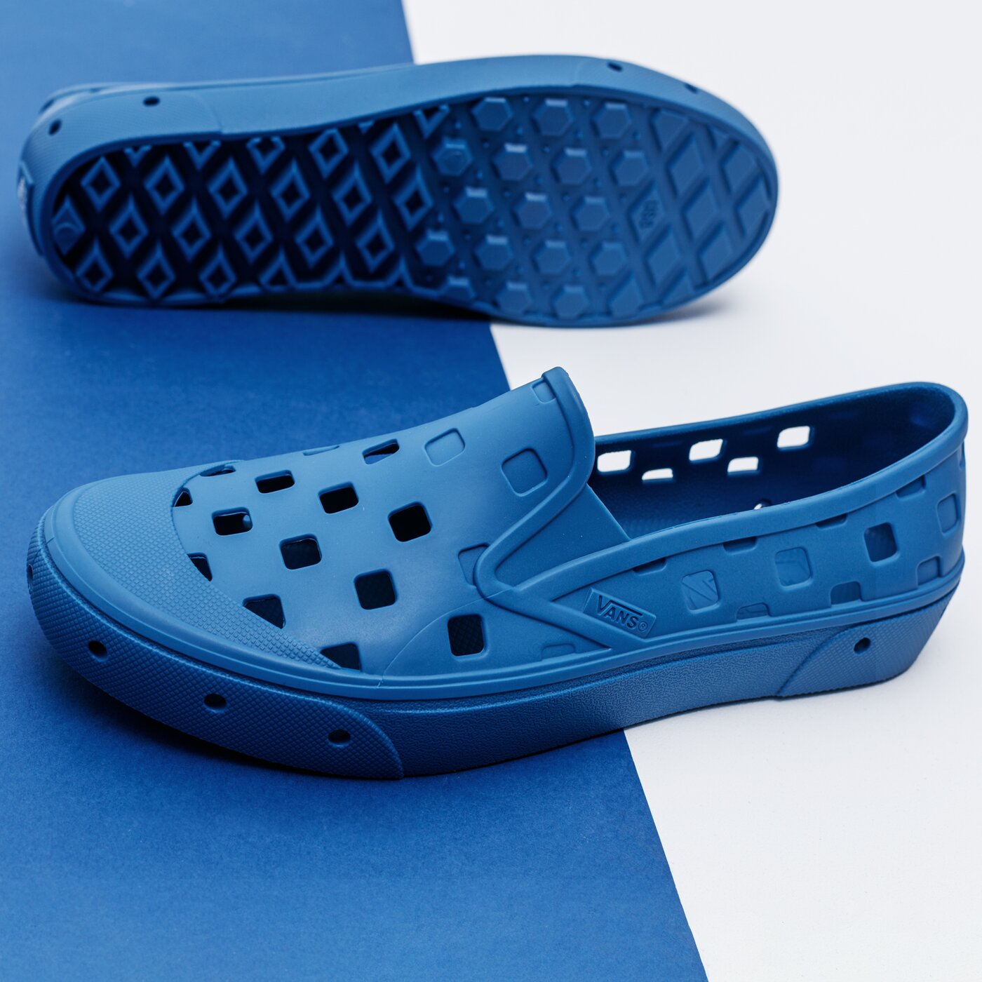 Дамски маратонки VANS UA TREK SLIP-ON vn0a5hf8nvy1 цвят тъмносин